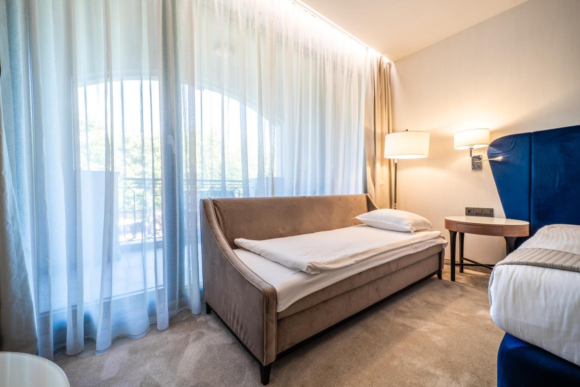 Doppelzimmer mit Balkon und Meerblick sowie kostenfreiem Zugang zum AquaHouse Thermal & Beach